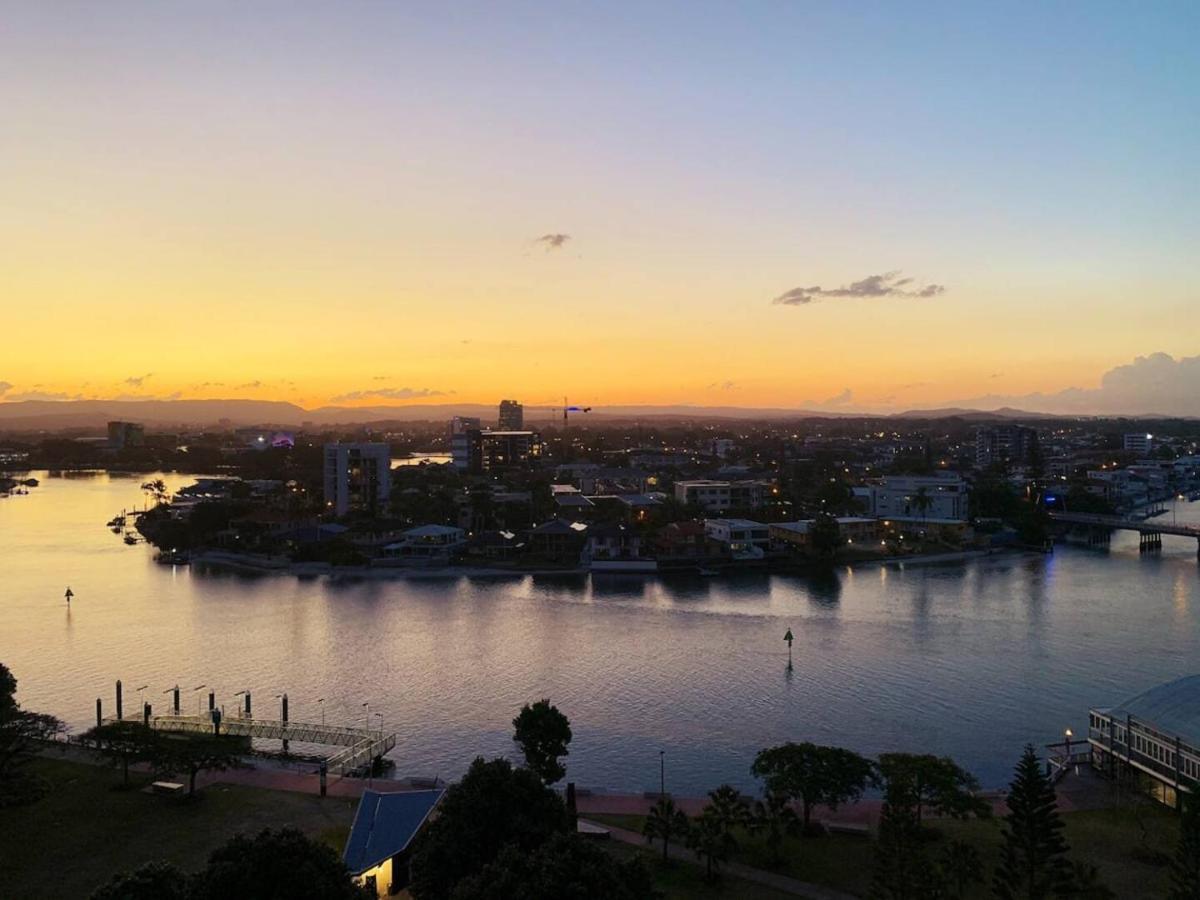 Circle On Cav - Brand New 2-3-4bd Lux Aprt Apartment Gold Coast